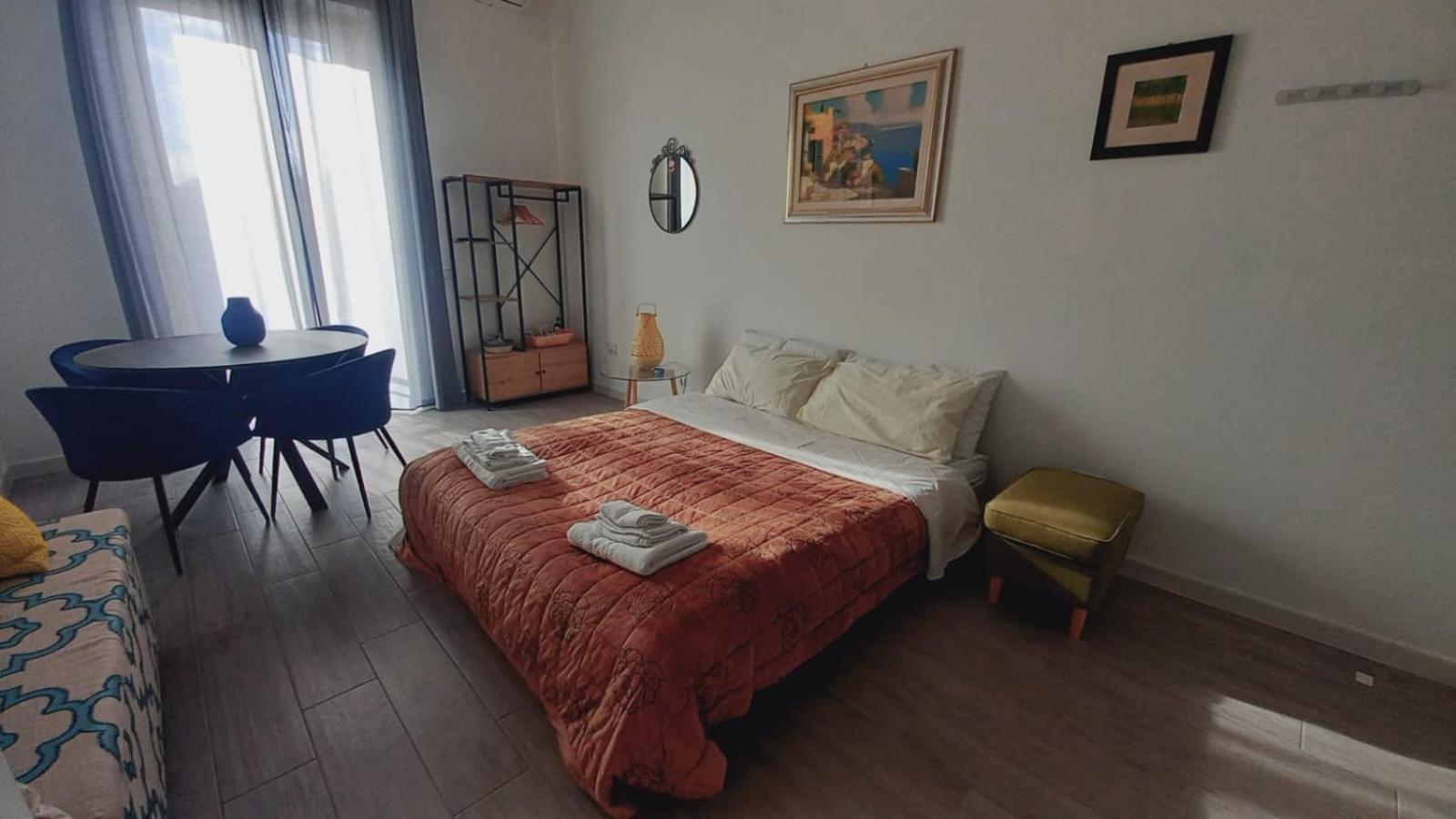 Le Case Di Ale - Holiday Homes 萨莱诺 外观 照片
